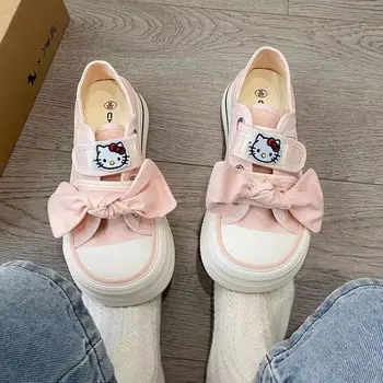 Sanrio HelloKitty Допаминова ниша Оригинални розови обувки Bow Canvas Жени 2023 Ново лято Нови обувки с велкро дъска Сладък подарък