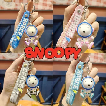 Snoopy аниме ключодържател мода кукла ключодържател висулка карикатура творчески двойка кола ключодържател бижута чар аксесоари момичета подаръци