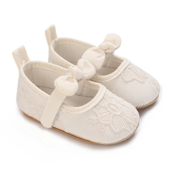 Бебе момиче обувки за есента бродирани принцеса яслите обувки мека подметка бебе момиче сватбена рокля обувки 0-18 месеца