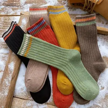 Дамски раирани чорапи Дебели топли чорапи в средата на тръбата за есенни зимни раирани чорапи